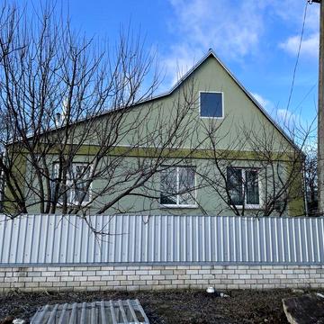 Продам дом в селе  Казначеевка