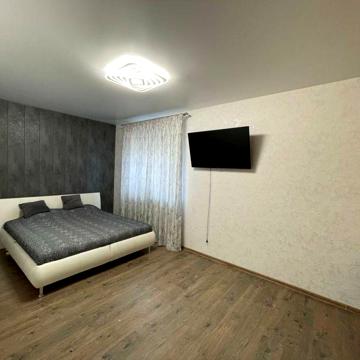 Квартира з ремонтом та паркомісцем