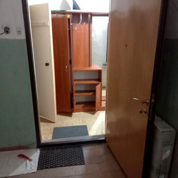 Сдаётся 2х квартира Металургов. Центр