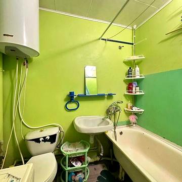 Продаж 1к Квартира Шнеєрсона Менахем-Мендл (Мініна) вулиця