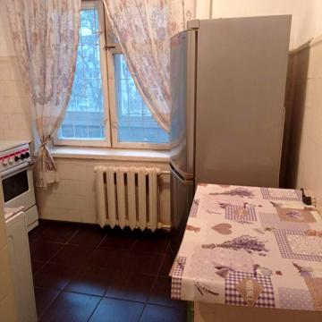 Зодчих вул., 40
