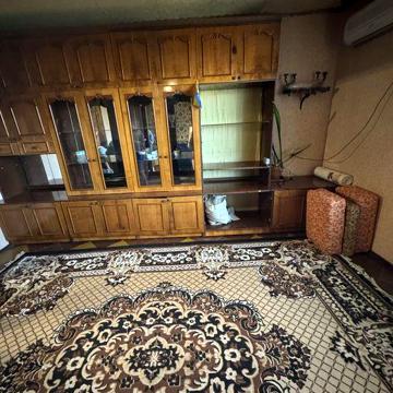 Сдам 3 комнатную квартиру в центре
