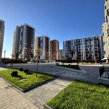 3-кімнатна квартира, видова на Озеро,ЖК Манхеттен