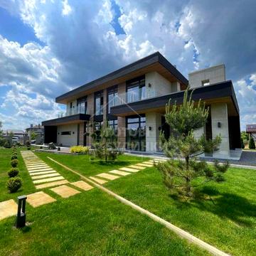 Будинок в сучасному стилі