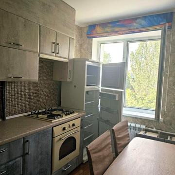 Метробудівська вул., 5