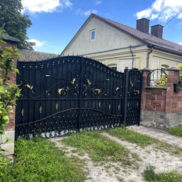 Княгині Ольги вул., 30