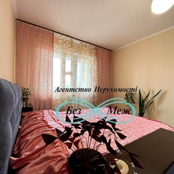 Продаж великої 4 к квартири м.Харківська