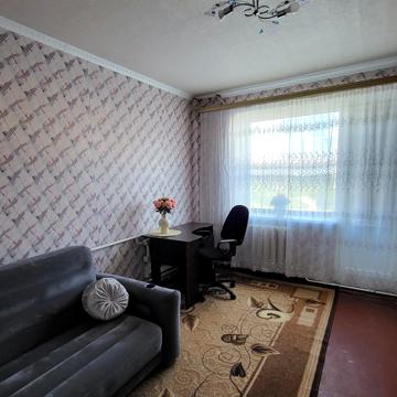 Василя Нікітіна вул., 15