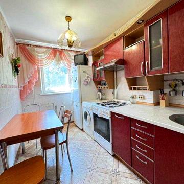 Продаю 3к квартиру Космонавтів/Площа Перемоги  ц3