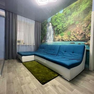 Продам свою двушку в центре(Аношкина 49)