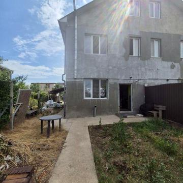 Продам будинок (дуплекс)155 м в Сухому лимані біля озера