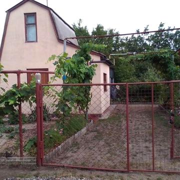 Дом-дача с удобствами.Днепр.Левобережный 3.