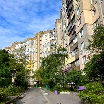 Продаж 3-х кімнатна квартира метро Позняки вул.Драгоманова 42