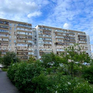 Продаж 3-х кімнатна квартира метро Позняки вул.Драгоманова 42