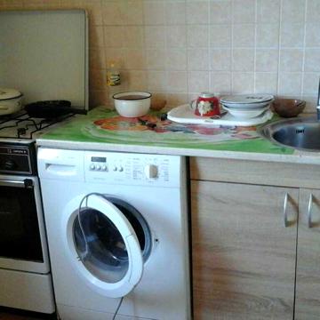 Здам однокімнатну квартиру в цегляному будинку  на 3 -му поверсі .