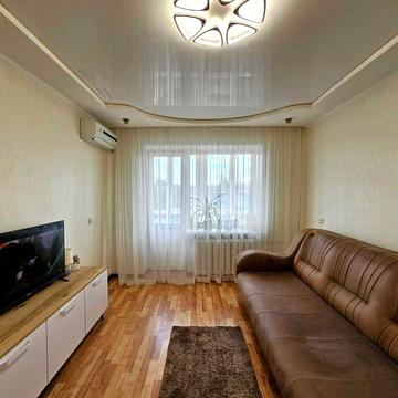 Продаётся однокомнатная квартира по ул. Бызова/ Мира