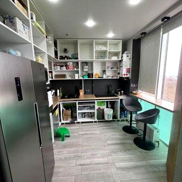 Продам двух уравневую квартиру ЖК Мариинский