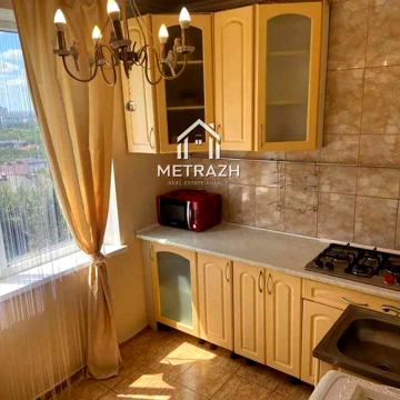 Продам світлу та видову 1к 607 мкр Салтівка Салтовка (87894)