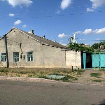 Продажу квартири
