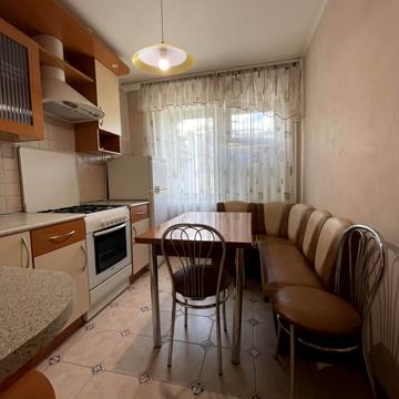 Хорива вул., 32