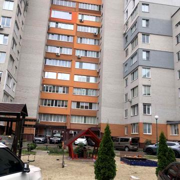 Продам 3-ох кімнатну в новобудові з Автономним опалення , Вокзальна