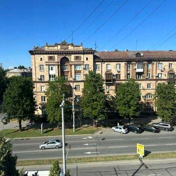 Оренда 4х кімнатн.кв Вознесенівській р-н