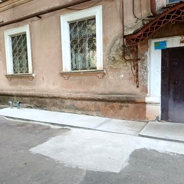 Миколи Зінчевського вул. (XX Партзїзду), 1