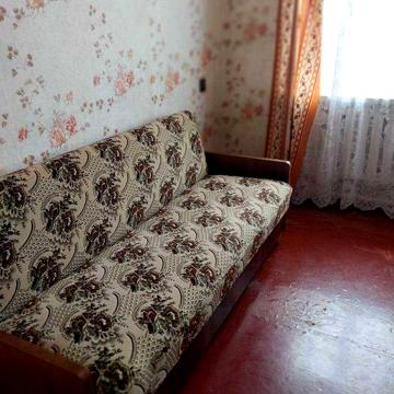 Продам невелику 3-х кімнатну квартиру в Бучі .