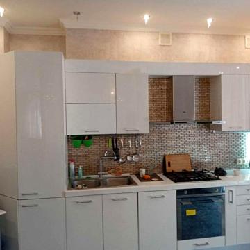 Алчевських вул. (Артема), 34б