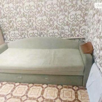 Довгострокова оренда 1к Квартира Середня вулиця