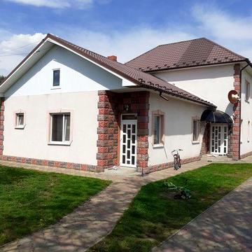 Будинок село Джурiв