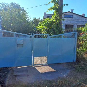 Продам будинок з укриттям терміново