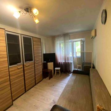 Продаж 1к Квартира Олександрійська вулиця