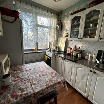 Продаж 2 кімнатноі квартири на Кондратьєва. Є відновлення  .