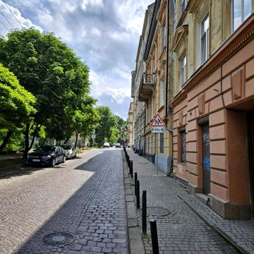 Олександра Архипенка вул. (), 14
