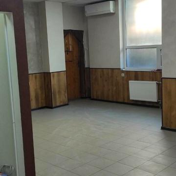 Владислава Бувалкіна вул. (Бочарова Генерала), 44а