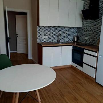 Кадетський Гай вул., 10