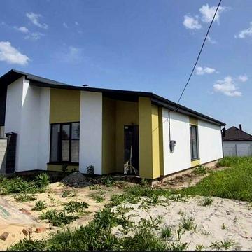 Продам класний котедж  з внутрішніми роботами та великою ділянкою!!!