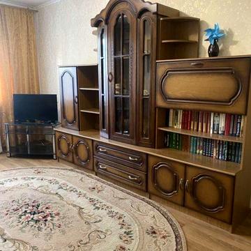 Сдаю 3 к в Центре район Дома Учителя(можно на 2-3 месяца)