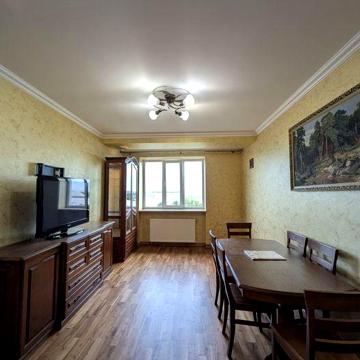 Продається 3 кімнатна квартира ЖК Будівельників 28