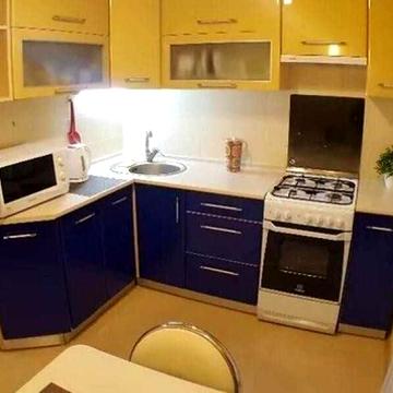 Срочно продам 1 комнатную у м. Индустриальная.