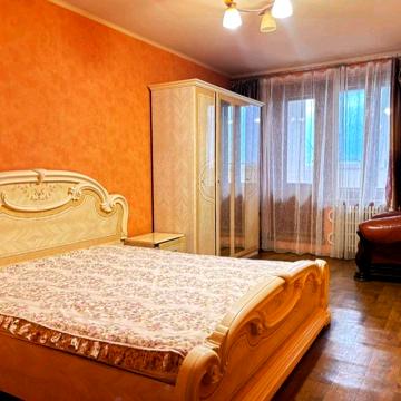 Сдам 2к кв 522 мкр м.Героев Труда 10 мин