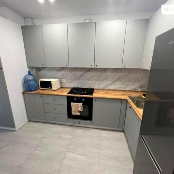 Довгострокова оренда 1к Квартира Тополина вулиця