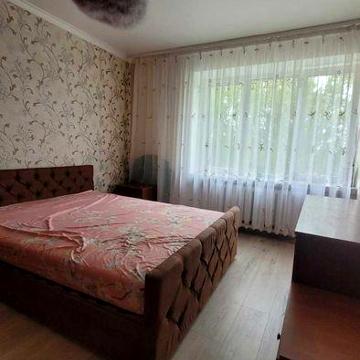 2КІМ КВАРТИРА з автономним опаленням та гаражем