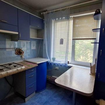 Луї Пастера вул., 200