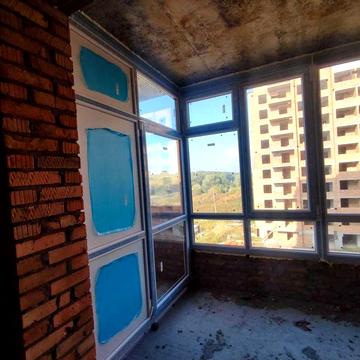 Продам однокімнатну квартиру на Виставці SH