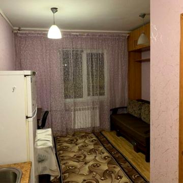 Здається гостинка Метробудивників Державінська