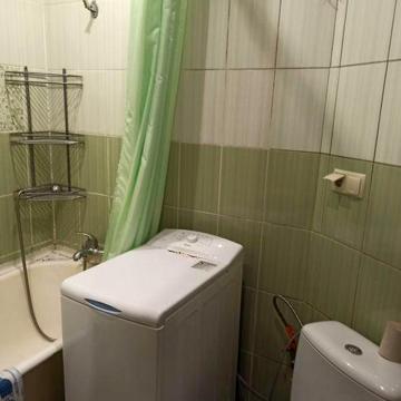 Сдам 1 малогабариту Захисників України