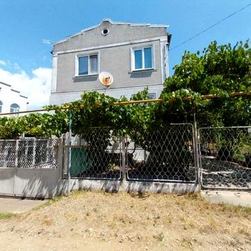 У продажу 2-х поверховий будинок в с.Великодолинському, кооп Ювілейний