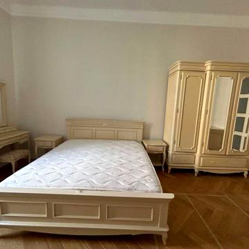 Оренда чотирикімнатної квартири в центрі Львова (вул. Стецька)
